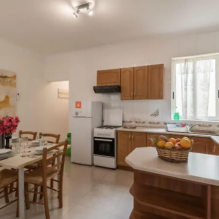 شقة Sea Spray 3 Bedroom In St Julian's, Just Off The Seafront *