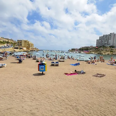 Sea Spray 3 Bedroom In St Julian's, Just Off The Seafront